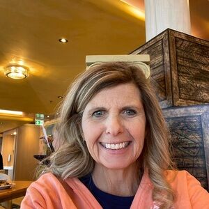 Meet your Posher, Stacy